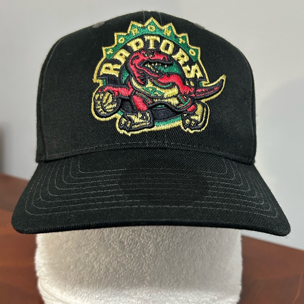 Mitchell & Ness Toronto Raptors US patent